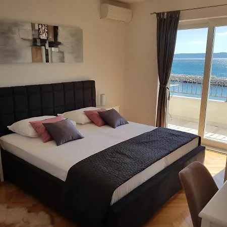 Gaston Apartment